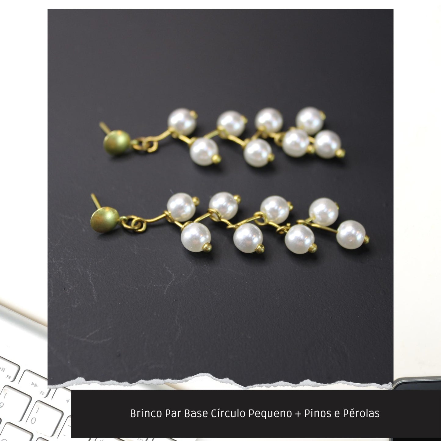 Brinco Par Base Círculo Pequeno + Pinos e Pérolas   - Código.: BR230018AIBR  - Peso.: 3.3 gr
