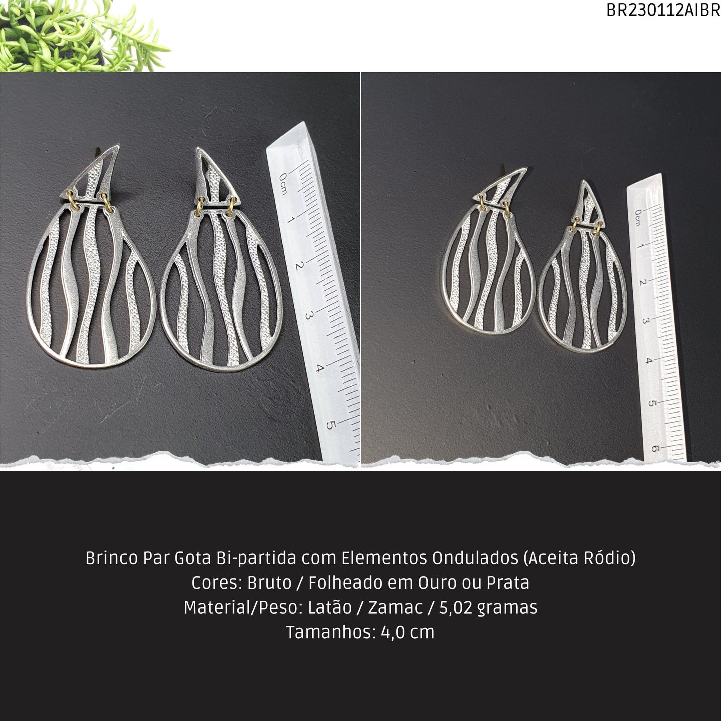 Brinco Par Gota Bi-partida com Elementos Ondulados (Aceita Ródio)  - Código.: BR230112AIBR  - Peso.: 5.0 gr