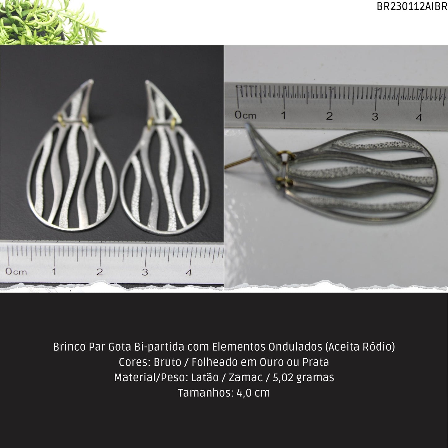 Brinco Par Gota Bi-partida com Elementos Ondulados (Aceita Ródio)  - Código.: BR230112AIBR  - Peso.: 5.0 gr