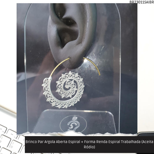 Brinco Par Argola Aberta Espiral + Forma Renda Trabalhada (Aceita Ródio)  - Código.: BR230115AIBR  - Peso.: 8.1 gr