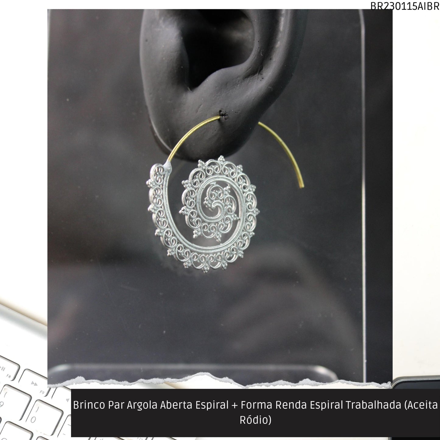 Brinco Par Argola Aberta Espiral + Forma Renda Trabalhada (Aceita Ródio)  - Código.: BR230115AIBR  - Peso.: 8.1 gr