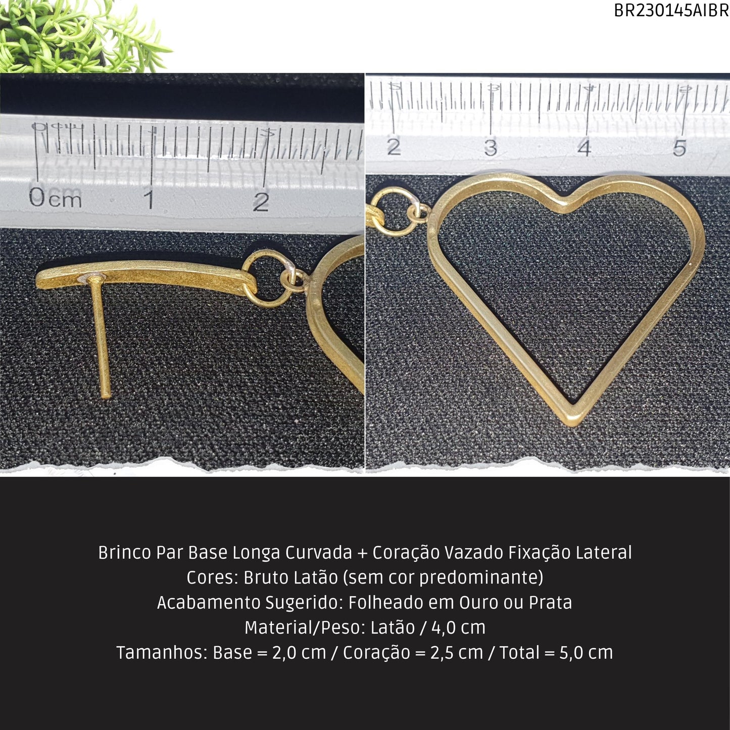 Brinco Par Base Longa Curvada + Coração Vazado Fixação Lateral  - Código.: BR230145AIBR  - Peso.: 4.0 gr