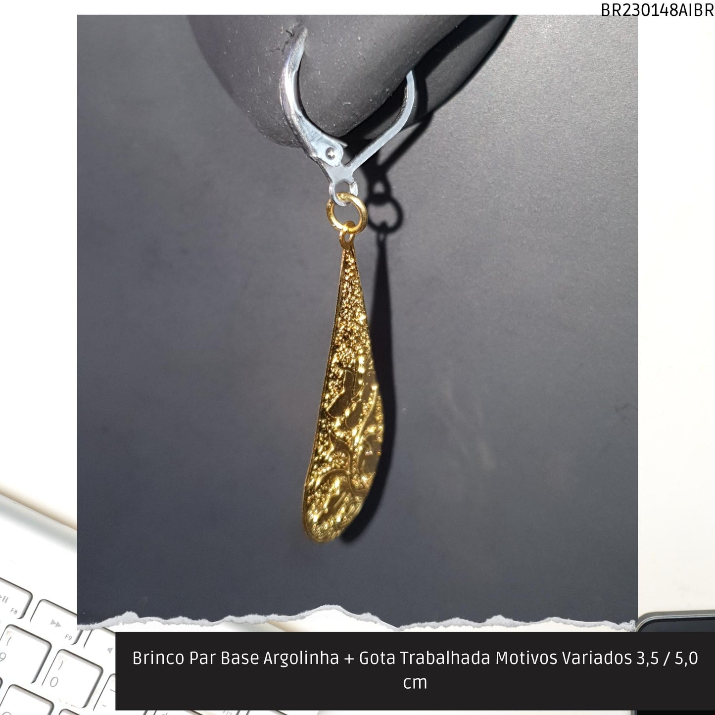 Brinco Par Base Argolinha + Gota Trabalhada Motivos Variados 3.5 / 5.0 cm  - Código.: BR230148AIBR  - Peso.: 2.2 gr