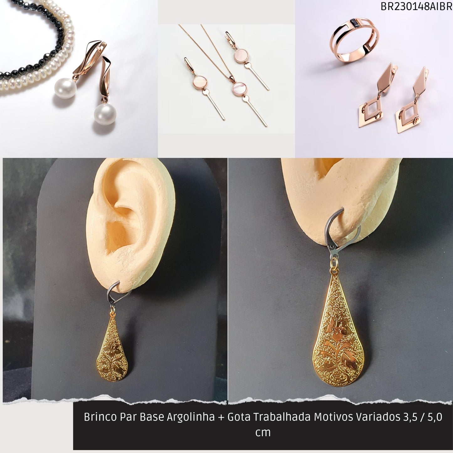 Brinco Par Base Argolinha + Gota Trabalhada Motivos Variados 3.5 / 5.0 cm  - Código.: BR230148AIBR  - Peso.: 2.2 gr