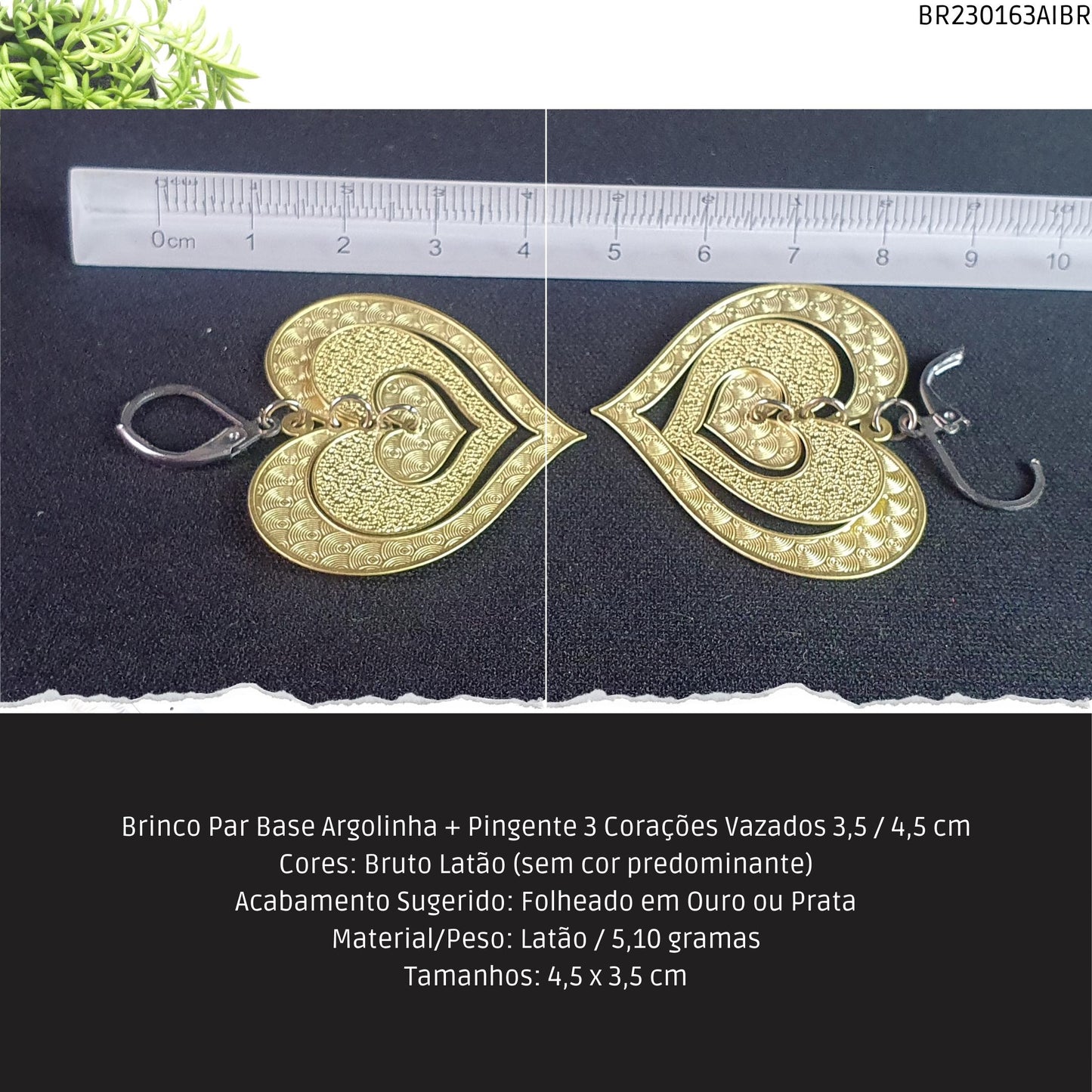 Brinco Par Base Argolinha + Pingente 3 Corações Vazados 3.5 / 4.5 cm  - Código.: BR230163AIBR  - Peso.: 5.1 gr