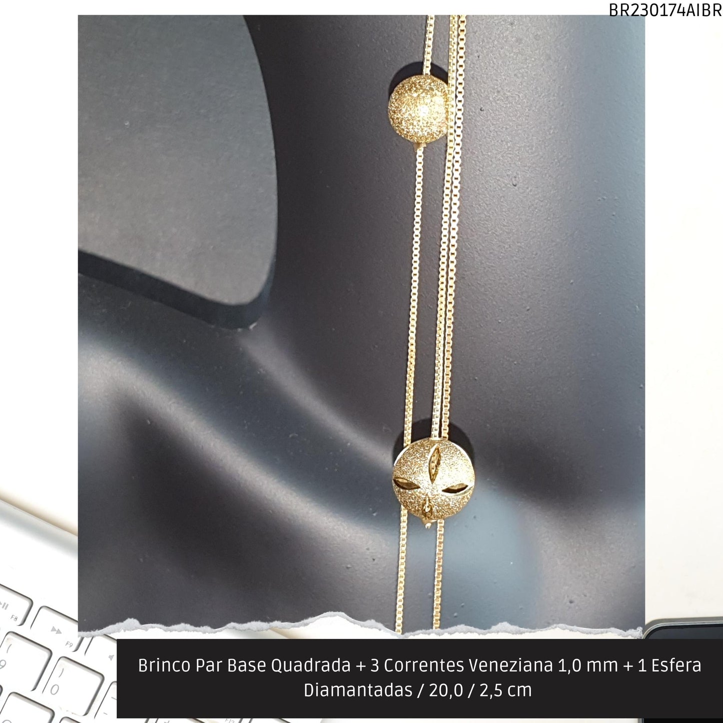 Brinco Par Base Quadrada + 3 Correntes Veneziana 1.0 mm + 1 Esfera Diamantadas / 20.0 / 2.5 cm   - Código.: BR230174AIBR  - Peso.: 19.0 gr