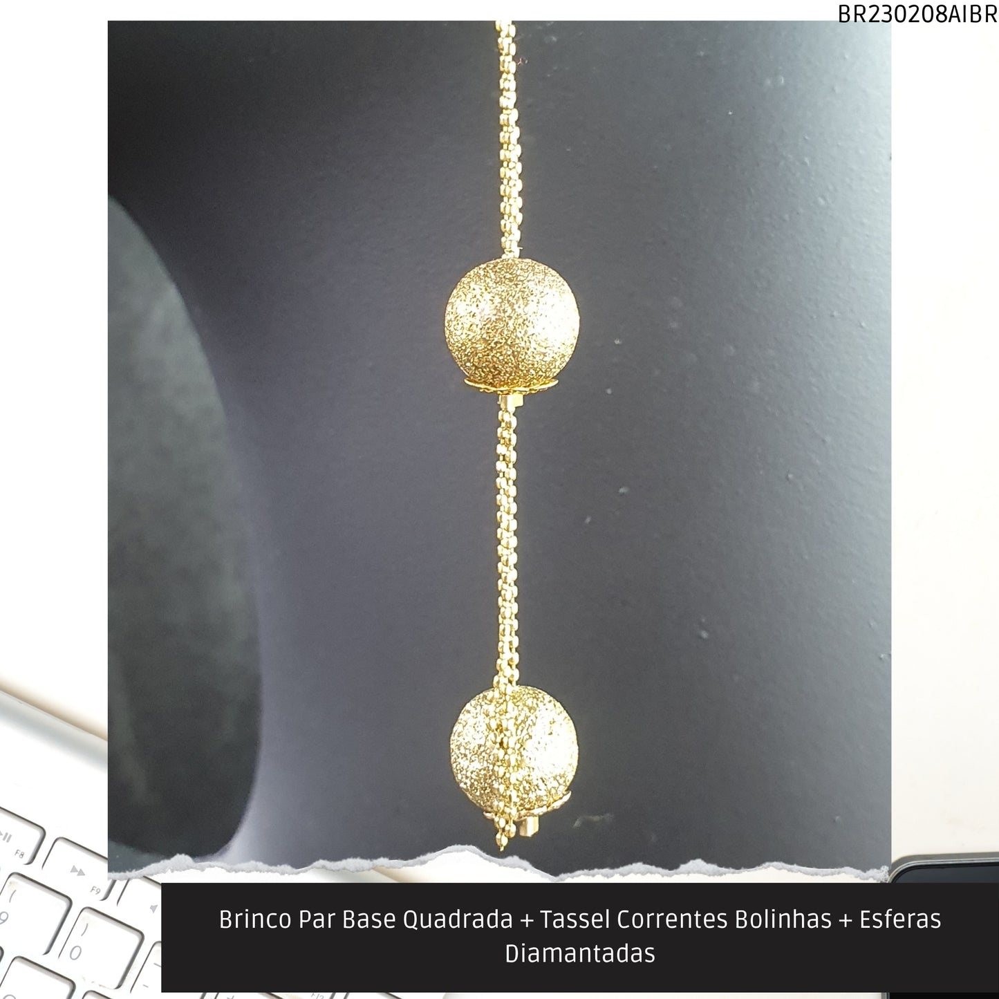 Brinco Par Base Quadrada + Tassel Correntes Bolinhas + Esferas Diamantadas  - Código.: BR230208AIBR  - Peso.: 5.5 gr