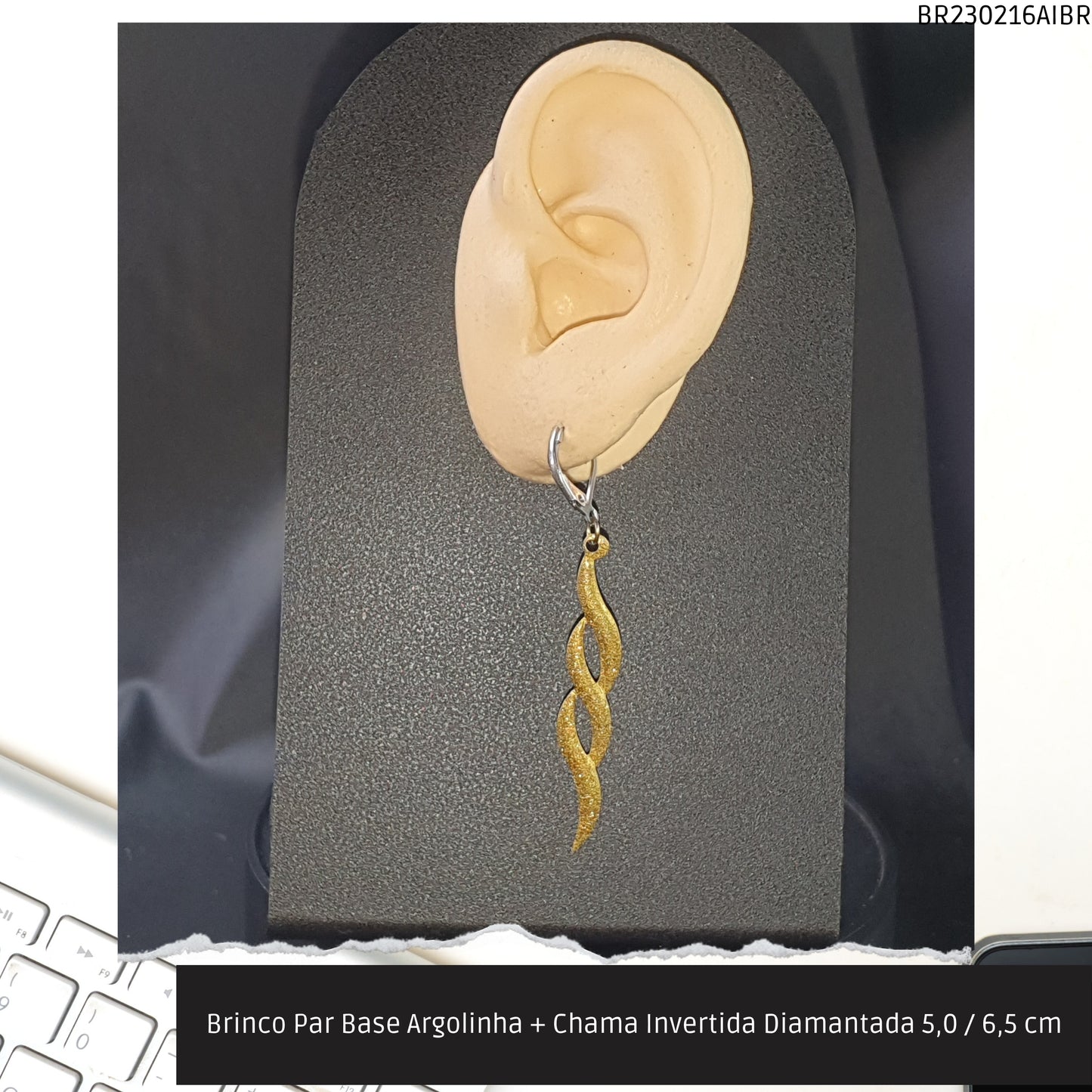 Brinco Par Base Argolinha + Chama Invertida Diamantada 5.0 / 6.5 cm  - Código.: BR230216AIBR  - Peso.: 2.2 gr