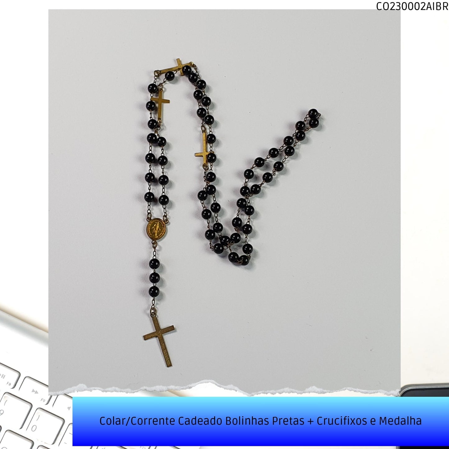 Colar/Corrente Cadeado Bolinhas Pretas + Crucifixos e Medalha  - Código.: CO230002AIBR  - Peso.: 10.1 gr