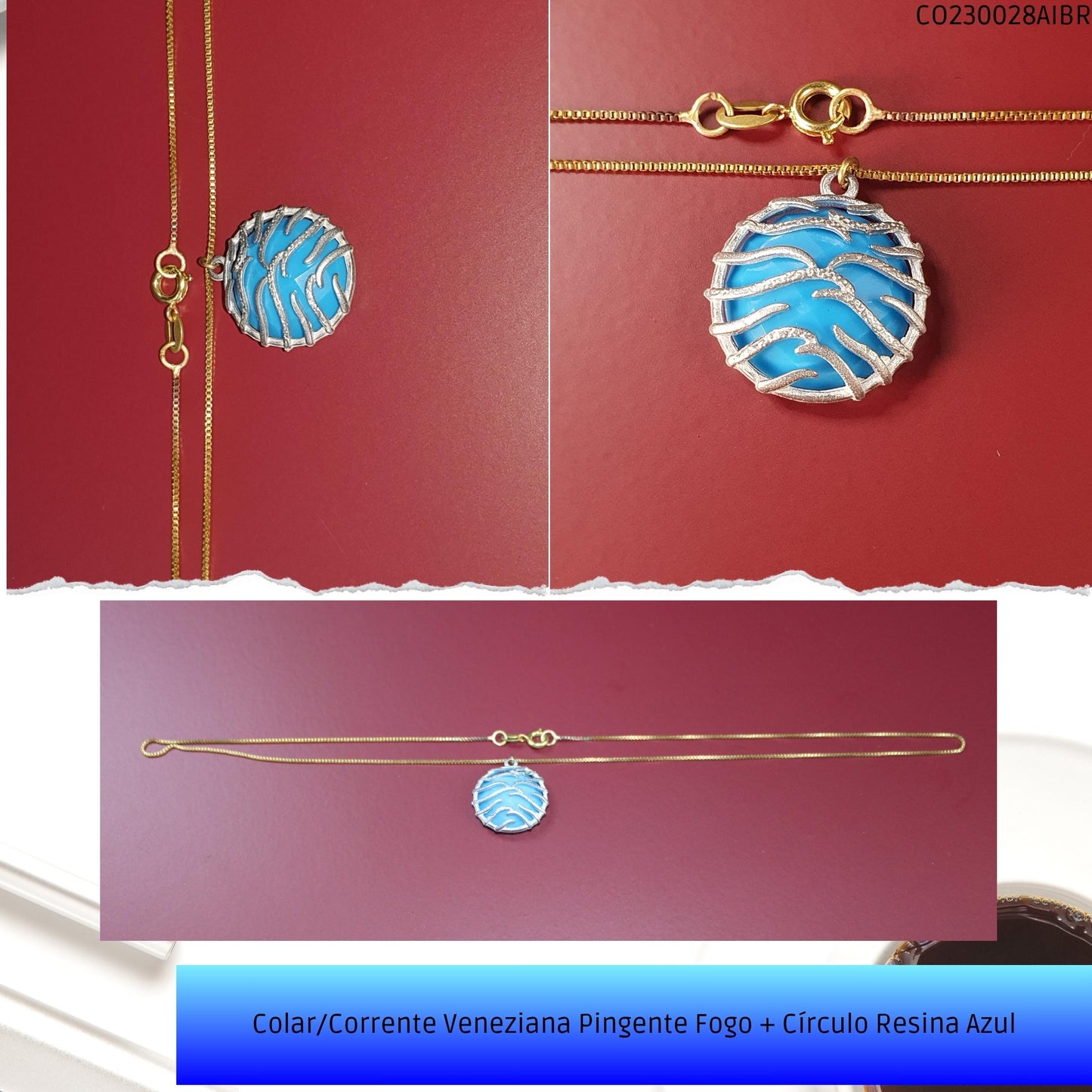 Colar/Corrente Veneziana Pingente Fogo + Círculo Rezina Azul  - Código.: CO230028AIBR  - Peso.: 4.6 gr