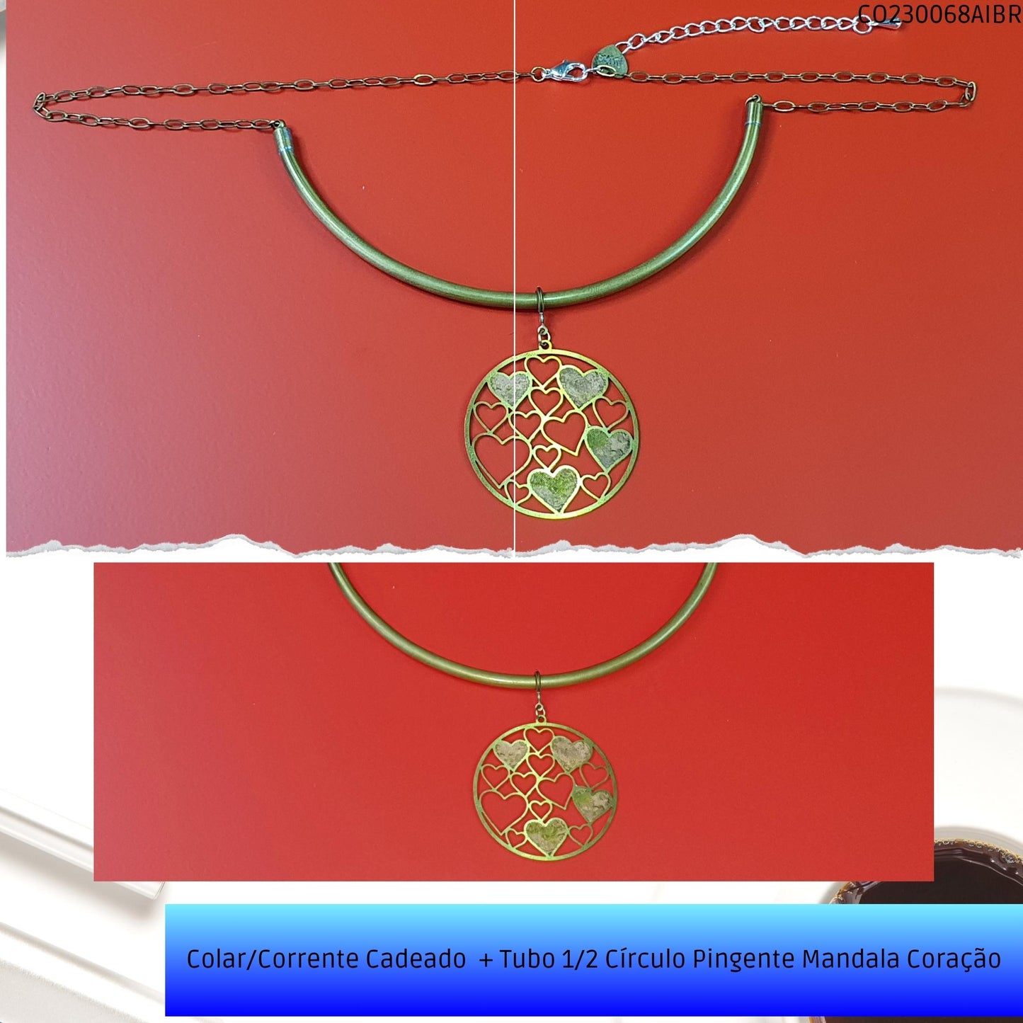 Colar/Corrente Cadeado  + Tubo 1/2 Círculo Pingente Mandala Coração  - Código.: CO230068AIBR  - Peso.: 12.5 gr