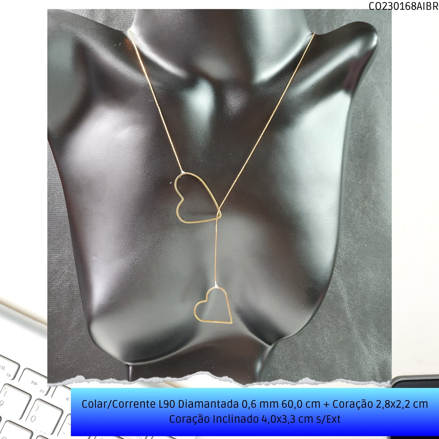 Colar/Corrente L90 Diamantada 0.6 mm 60.0 cm + Coração 2.8x2.2 cm Coração Inclinado 4.0x3.3 cm s/Ext  - Código.: CO230168AIBR  - Peso.: 5.1 gr