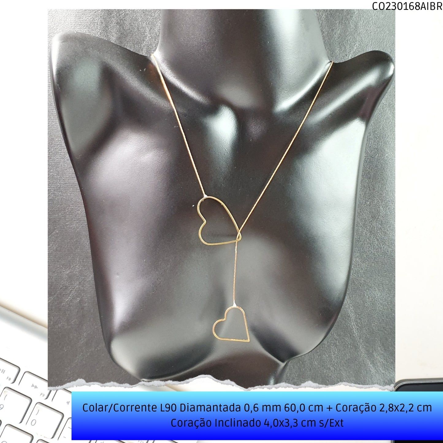 Colar/Corrente L90 Diamantada 0.6 mm 60.0 cm + Coração 2.8x2.2 cm Coração Inclinado 4.0x3.3 cm s/Ext  - Código.: CO230168AIBR  - Peso.: 5.1 gr