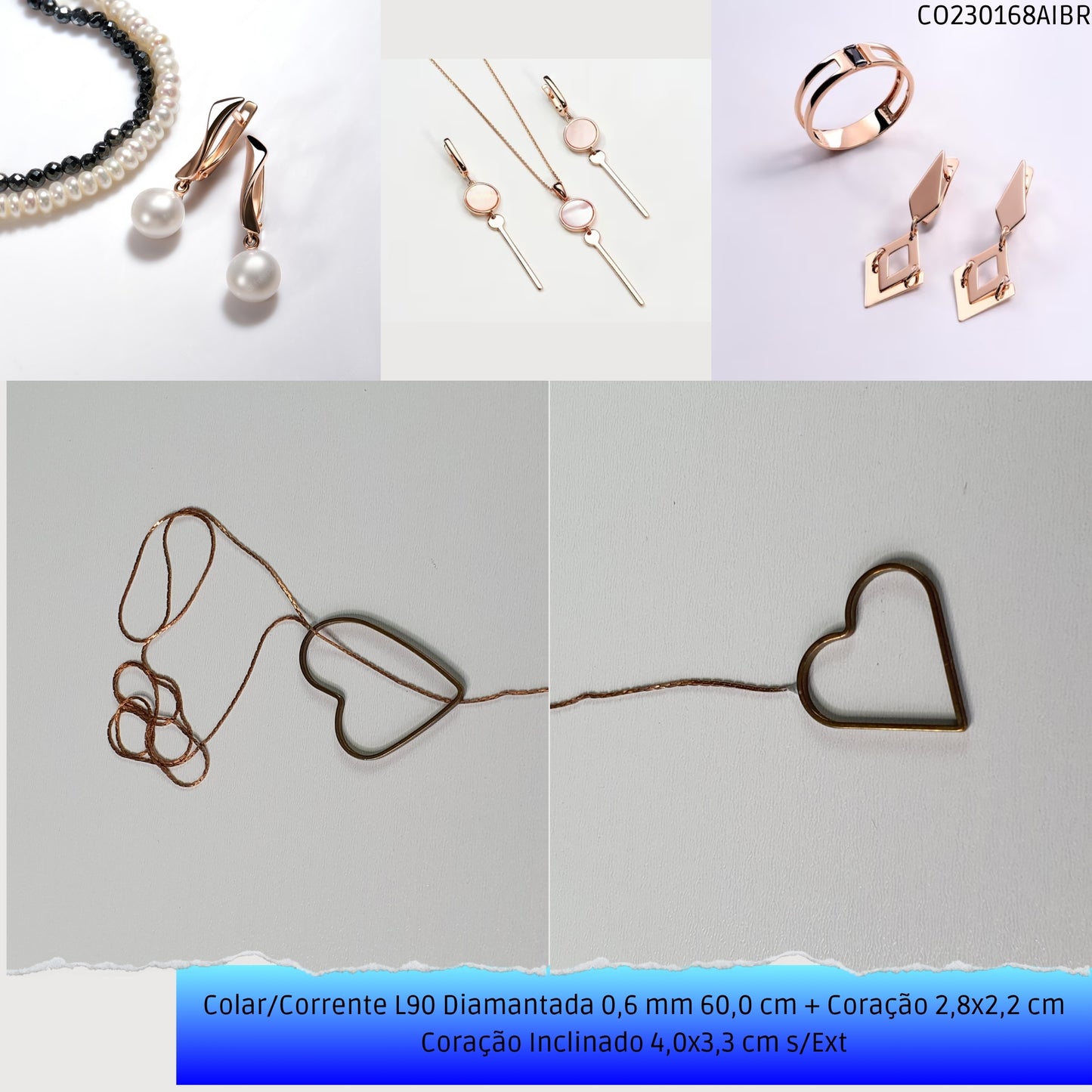 Colar/Corrente L90 Diamantada 0.6 mm 60.0 cm + Coração 2.8x2.2 cm Coração Inclinado 4.0x3.3 cm s/Ext  - Código.: CO230168AIBR  - Peso.: 5.1 gr