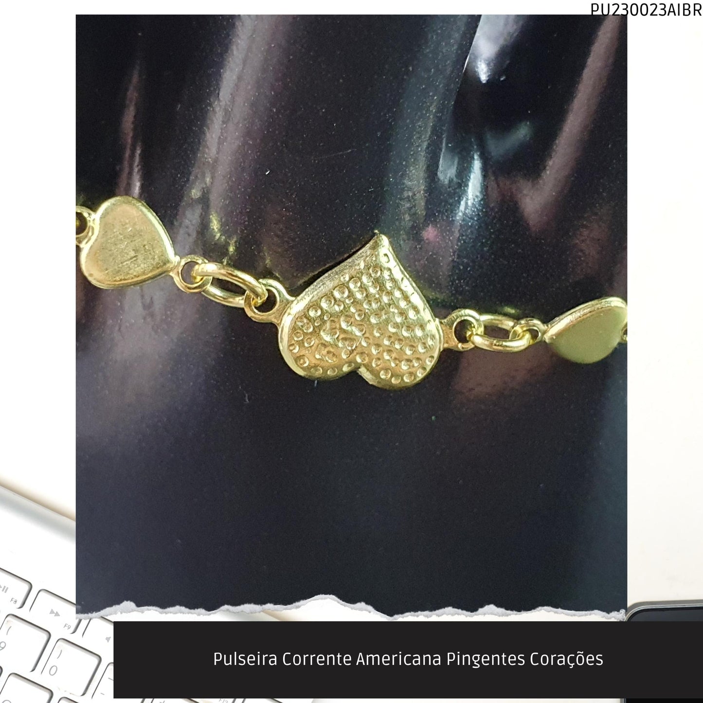 Pulseira Corrente Americana Pingentes Corações  - Código.: PU230023AIBR  - Peso.: 1.2 gr