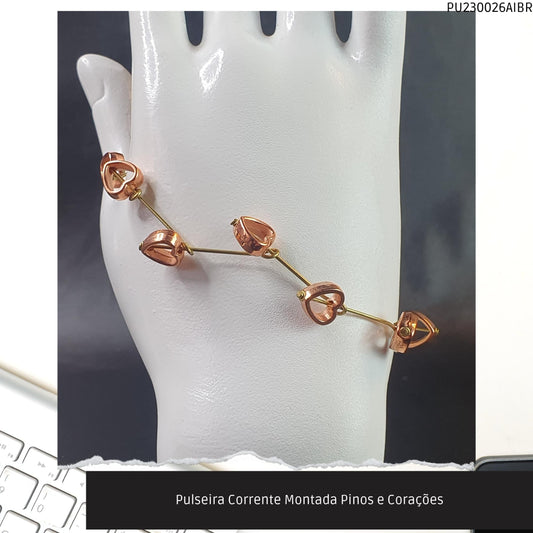 Pulseira Corrente Montada Pinos e Corações  - Código.: PU230026AIBR  - Peso.: 3.4 gr