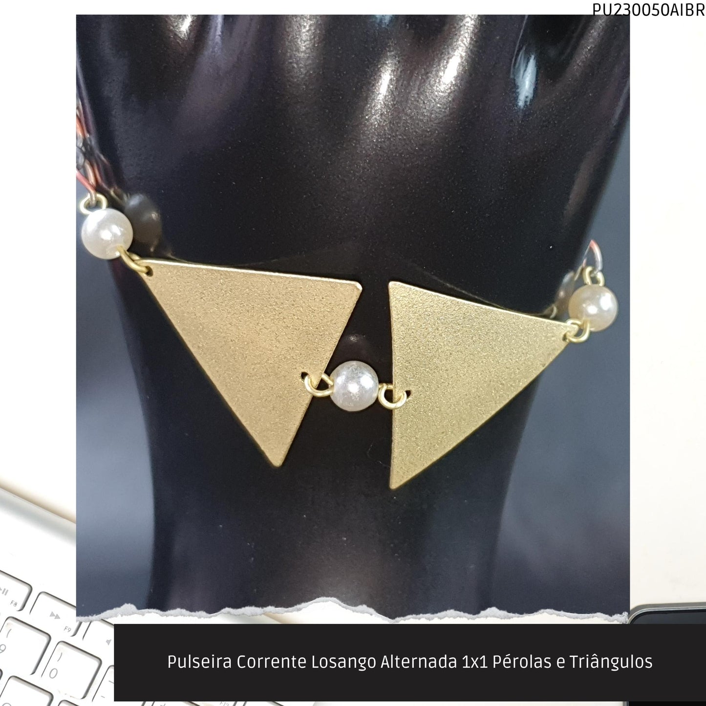 Pulseira Corrente Losango Alternada 1x1 Pérolas e Triângulos  - Código.: PU230050AIBR  - Peso.: 5.0 gr