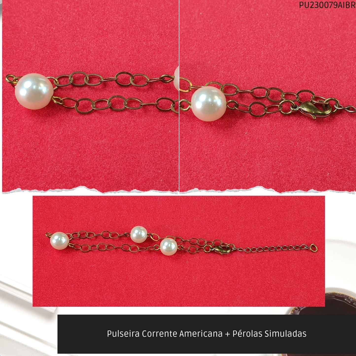 Pulseira Corrente Americana + Pérolas Simuladas  - Código.: PU230079AIBR  - Peso.: 2.6 gr
