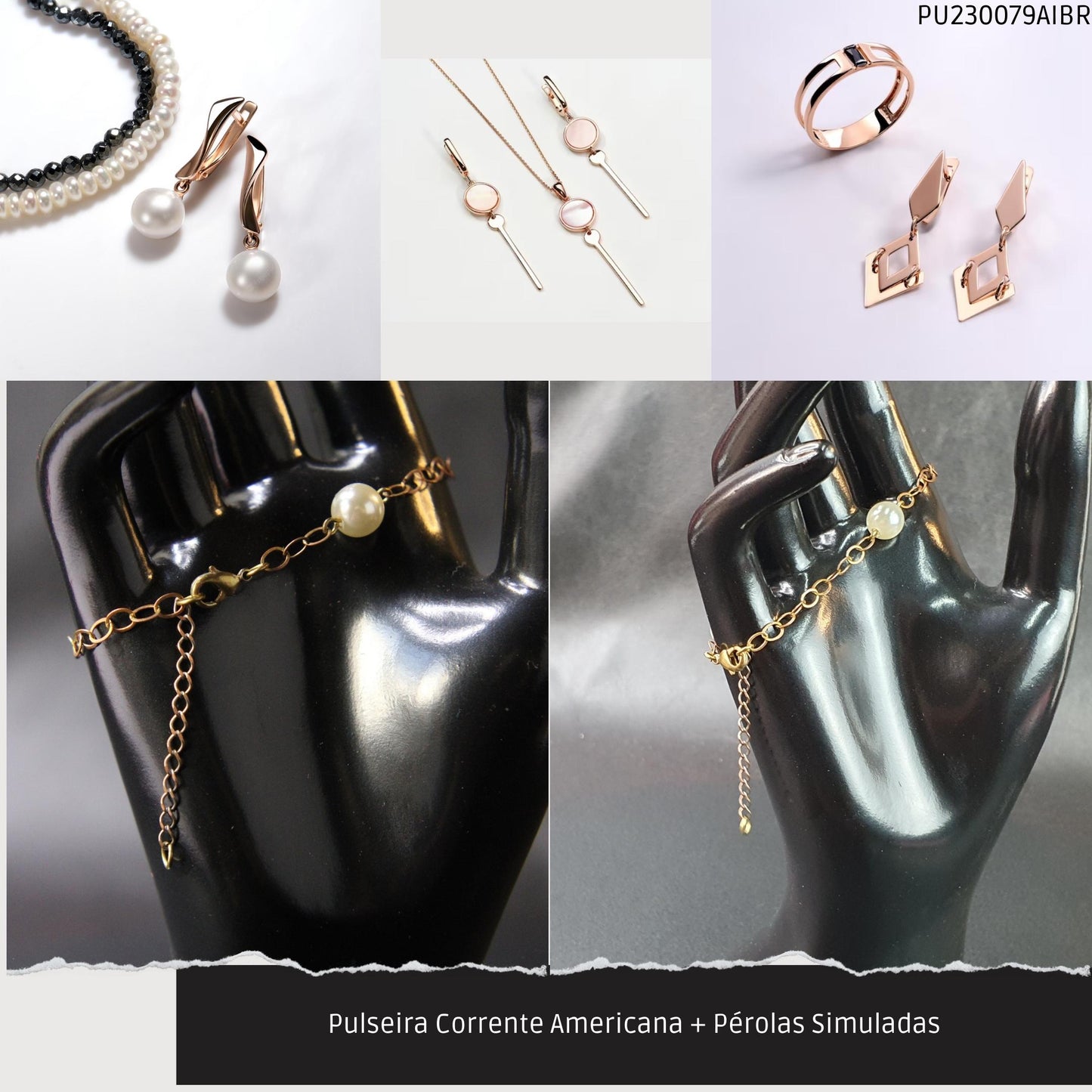 Pulseira Corrente Americana + Pérolas Simuladas  - Código.: PU230079AIBR  - Peso.: 2.6 gr